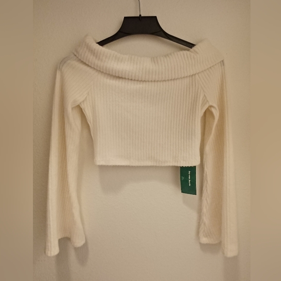 Top - Picture 4 of 4